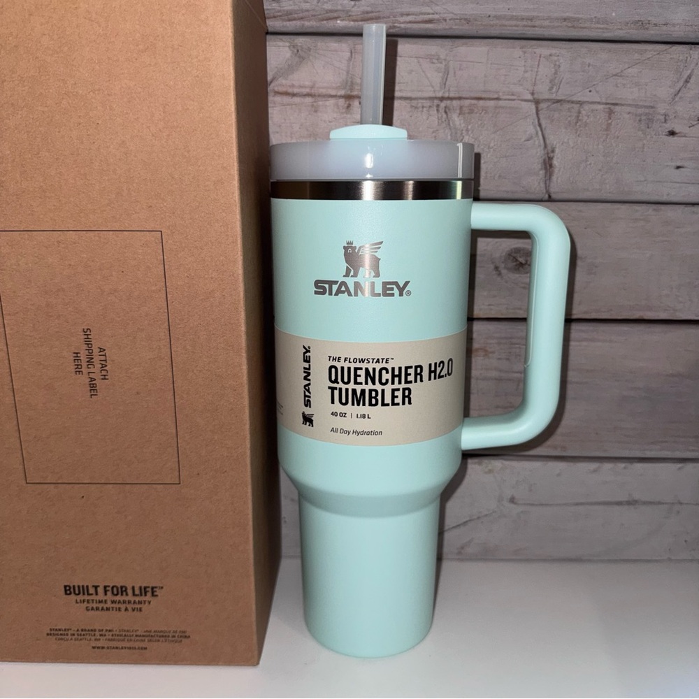 Stanley 40oz Quencher Tumbler - MINT Green- NWT, 2023 Release